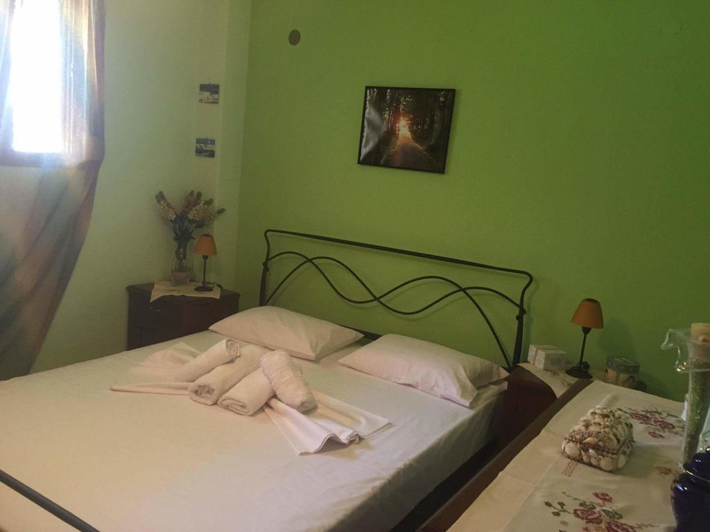 Chanioti Center Apartment Esterno foto