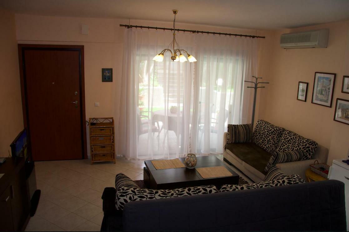 Chanioti Center Apartment Esterno foto